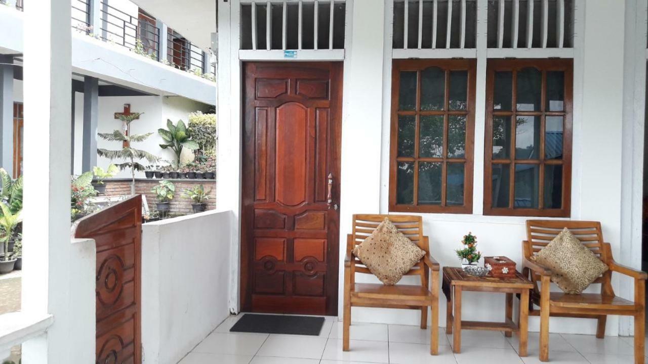 Bintang Bungalow Tour & Travel 克里穆图 外观 照片